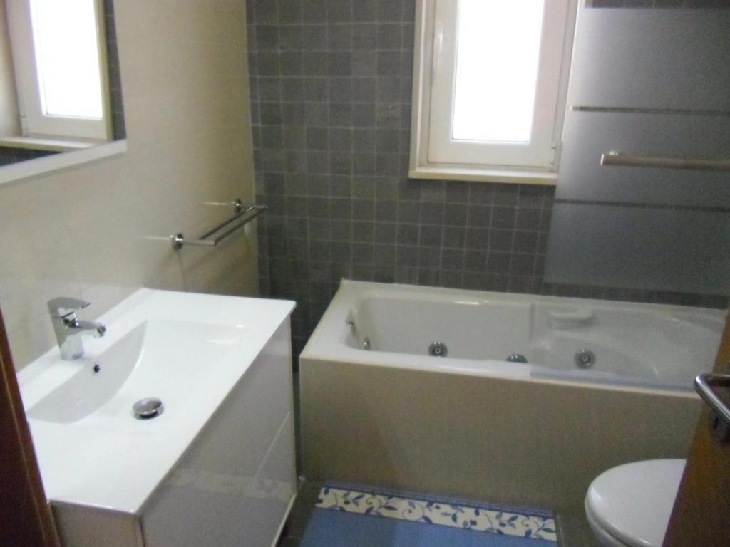 Casa Sao Bartolomeu - 5 Quartos Com Piscina Eksteriør billede